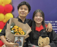 Con gái Nguyễn Văn Chung sang Úc đoàn tụ với mẹ ruột, bố đơn thân tiếc nuối vì “không có phép màu” trước giờ bay