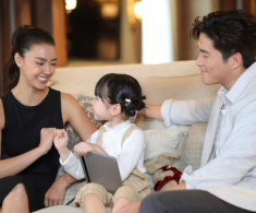 Con gái tròn 16 tuổi tôi mới dám đến gặp, con tiết lộ một bí mật mà tôi sững sờ
