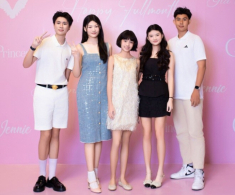 Con sao Việt khoe chiều cao “khủng” cùng khung hình: Con gái Bình Minh lên đồ sang chảnh, quý tử của Lệ Quyên “lạnh như tiền”