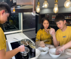 Con trai cao 1m8 của Lê Phương toát mồ hôi vào bếp, đẹp chuẩn sao Hàn lại diễn xuất “đỉnh” như mẹ