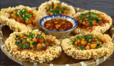 Đặc sản miền Tây từng là “món nhà nghèo” làm từ thức ăn thừa, nay được biến tấu với nhiều hương vị vạn người mê