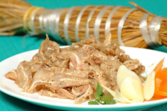 Đặc sản trứ danh gói gọn tất cả “hương đồng gió nội” của miền Trung, sánh ngang nem công chả phượng
