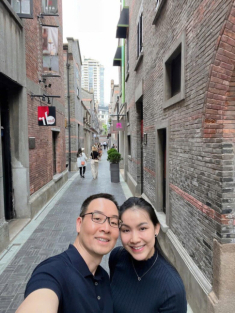 Đây là nàng hậu trẻ lâu nhất làng hương sắc Việt, mỗi ngày đi làm về chỉ cần 3 bước làm đẹp đơn giản