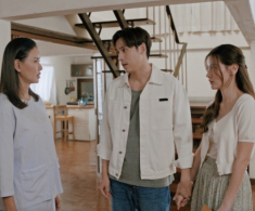 Đến nhà vợ cũ sau 5 năm ly hôn, thấy bức ảnh cô ấy treo đầu giường, tôi muốn tái hôn