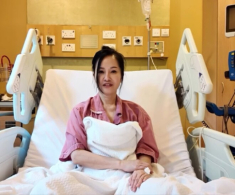 Diva Hồng Nhung xác nhận bị ung thư, công khai hình ảnh nhợt nhạt nằm trên giường bệnh trước thềm năm mới