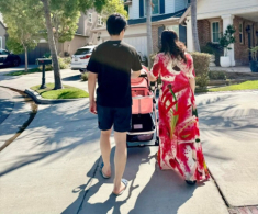 Doanh nhân Đỗ Quang Vinh đưa con vừa chào đời dạo mát, phu nhân Bầu Hiển sang tận Mỹ để chăm cháu nội