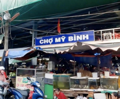 Giữa lòng An Giang có khu chợ bán đủ thứ: Lúc nào cũng tắc đường vì chợ quá đông đúc