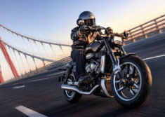 GV125X Roadster - Chiếc Cruiser V-Twin 125cc với giá bán ngang ngửa SH160i có gì?