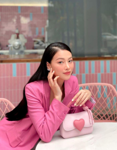 Hoa hậu Phương Khánh thoát khỏi ám ảnh tóc rụng, nhờ loại thảo dược chị em từ Đông sang Tây rần rần tìm kiếm