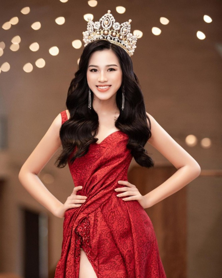 Hoa hậu Việt Nam chuẩn bị lấy thiếu gia tập đoàn nghìn tỷ trở thành dâu hào môn, từng gây sốt với đôi chân dài như “kiếm Nhật”
