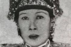 Hoàng thái hậu cuối cùng của triều Nguyễn sống đến 91 tuổi, da sáng hồng nhờ món dưỡng nhan “cây nhà lá vườn” giờ kiếm đầy