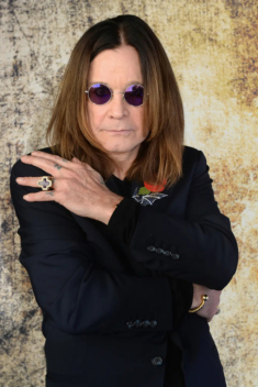 Huyền thoại rock Ozzy Osbourne qua đời ở tuổi 76