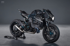 Khi Ducati Monster biến hình thành cơn bão độ từ Rough Crafts