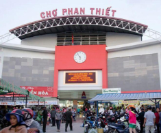 Khu chợ 300 tuổi giữa lòng Phan Thiết, bao nhiêu năm vẫn sầm uất bậc nhất thành phố bởi cái gì cũng có