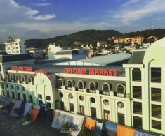 Khu chợ sầm uất bậc nhất Quảng Ninh: Bán hải sản ngon-bổ-rẻ lại còn là “thiên đường ẩm thực” ai cũng mê
