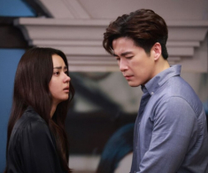 Lái xe sang tới nhà vợ cũ khoe khoang, con gái tỉnh bơ nói 8 từ khiến tôi ân hận cả đời