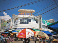 Mách bạn khu chợ rẻ nổi tiếng ở Quy Nhơn, khách đông nghịt từ sáng đến tối nhờ hải sản tươi ngon mà giá cực bình dân