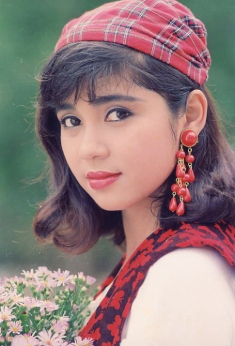 Mặt mộc tuổi trung niên của nữ diễn viên phim “Người đẹp Tây Đô”