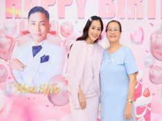 Mẹ đẻ Khánh Thi đẹp quý phái ở tuổi U80