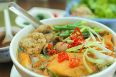 Món bún đặc sản Hải Phòng có vị đồng quê và biển cả, tín đồ ăn cay thích mê, phù hợp cho ngày thời tiết “ẩm ương”