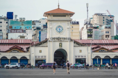 Ngôi chợ trải qua hàng trăm năm ở Sài Gòn: Từ khu chợ dựng tạm gần sông thành biểu tượng của cả thành phố
