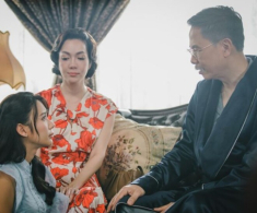 Nhờ mẹ chồng đón con nhưng lần nào bà cũng đón trễ cả tiếng, sự thật khiến tôi cay mắt