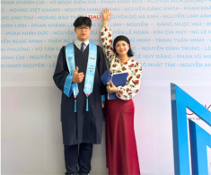 NSND mang hàm Đại tá khoe con trai đỗ Đại học Luật Hà Nội, quý tử trên 1m8 điển trai nhờ gen bố là NSƯT