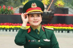 Nữ Trung tá quân đội là NSND xinh đẹp như hoa hậu, chia tay bạn đời doanh nhân khi con gái mới lọt lòng