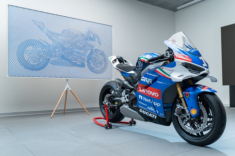 Panigale V4 Tricolore Italia ra mắt, khi nghệ thuật và tốc độ cùng hòa nhịp