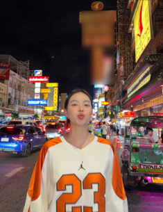 Phong cách chuẩn Gen Z của Hoa hậu Thanh Thủy tại Thái Lan