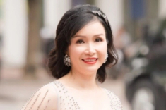 “Phú bà” cao chưa tới 1m6 vẫn là Hoa hậu: Thuộc dòng họ quan Thượng thư triều Huế, có tên trong kỷ lục Việt Nam