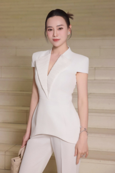Phương Oanh đóng phim truyền hình sau 4 năm vắng bóng