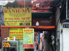 Quán bánh mỳ chảo “cổ” nhất Hà Nội, dùng loại chảo Liên Xô từ thời ông bà anh, mỗi ngày bán 1.000 chiếc bánh mì