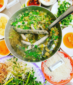 Quán lẩu cá kèo chuẩn vị miền Tây nhất Sài Gòn, khách ngồi kín bàn vì món ăn tươi và giá rẻ giật mình 