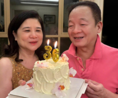 Sao Việt 24h: Bố chồng đại gia của Đỗ Mỹ Linh trẻ trung đón tuổi 63, có 3 cháu vẫn được các con trai quấn quýt