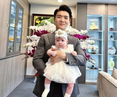 Sao Việt 24h: Cháu gái mới sinh của Đỗ Mỹ Linh lần đầu lộ mặt xinh như búp bê, là “bản sao” của Bầu Hiển