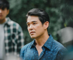 Sau khi bố mẹ mất, anh cả định bán đất nhưng tôi đưa ra một thứ khiến anh tối sầm mặt