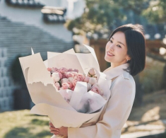 Song Hye Kyo phản ứng phũ phàng khi tình cũ Lưu Diệc Phi gọi thân mật, bị nghi “đá xéo” chồng cũ vì nhắc quá khứ