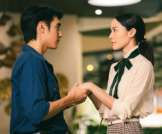Tái hôn với chồng kém 6 tuổi, vô tình nghe em trai tôi và anh nói chuyện, tôi quyết định ly hôn