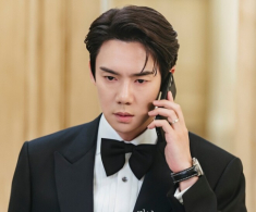 Tân hôn đang vui vẻ bên vợ mới thì vợ cũ gọi tới, nghe tiếng rên truyền đến mà tôi hoảng loạn