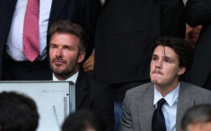 Tình trường “đáng nể” của Cruz - cậu 3 nhà Beckham: Yêu từ con gái của bạn thân mẹ đến đàn chị hơn 9 tuổi