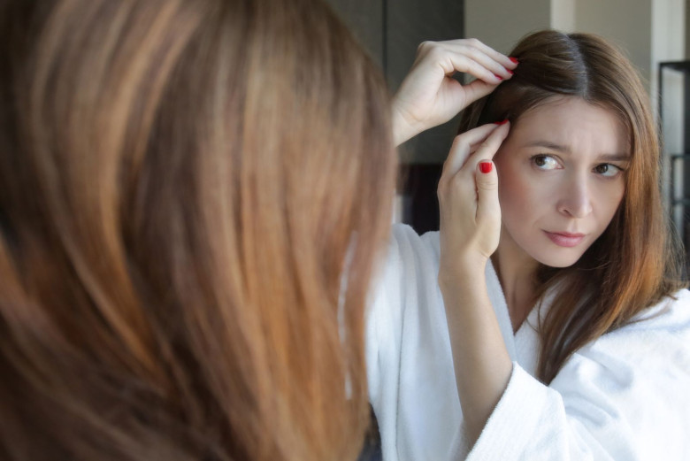 Tóc bạc có thể đen lại được không? 30 tuổi đã có tóc bạc liệu có phải tôi bị lão hóa sớm?