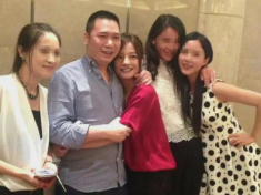 Triệu Vy thông báo ly hôn