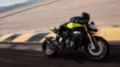 Triumph Speed Triple 1200 RX 2025 trình làng – Cỗ máy thể thao đỉnh cao với chất riêng giới hạn