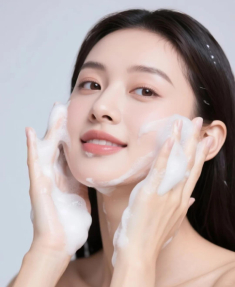 Trộn thêm 1 trong 3 loại này vào sữa rửa mặt, chị em tăng gấp bộ hiệu quả làm sạch, da láng bóng