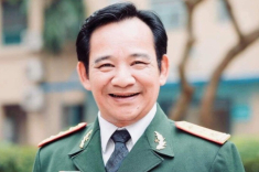 Trung tá Công an được phong danh hiệu NSƯT, hơn 50 tuổi vẫn có con thứ 4 với vợ là phó phòng ngân hàng