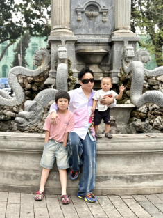 Tùng Dương: “Nhà tôi không phân biệt con đẻ, con nuôi hay con riêng”