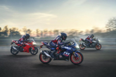 TVS Apache RR 310 được nâng cấp cho năm 2025 với công nghệ mới và màu sắc