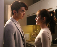 Vợ cũ của chồng gọi điện tới lúc nửa đêm, chồng vội vã rời khỏi nhà nhưng tôi không trách anh