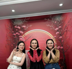 Vợ Quang Hải “chặt đẹp” 2 chị em nàng WAGs chỉ trong 1 khung hình với nhan sắc đỉnh cao sau sinh